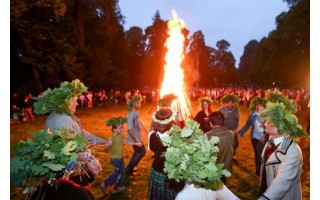 „Kurortas kviečia švęsti: šurmuliuos Joninės ir pirties-SPA festivalis „Gintarinė Baltija“