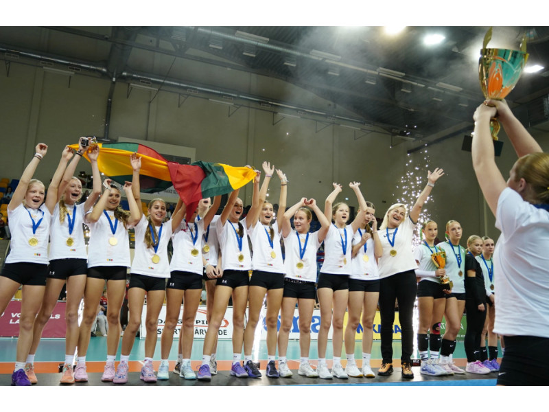 Palangos sporto centro tinklininkės – EEVZA sporto mokyklų/centrų čempionato nugalėtojos!