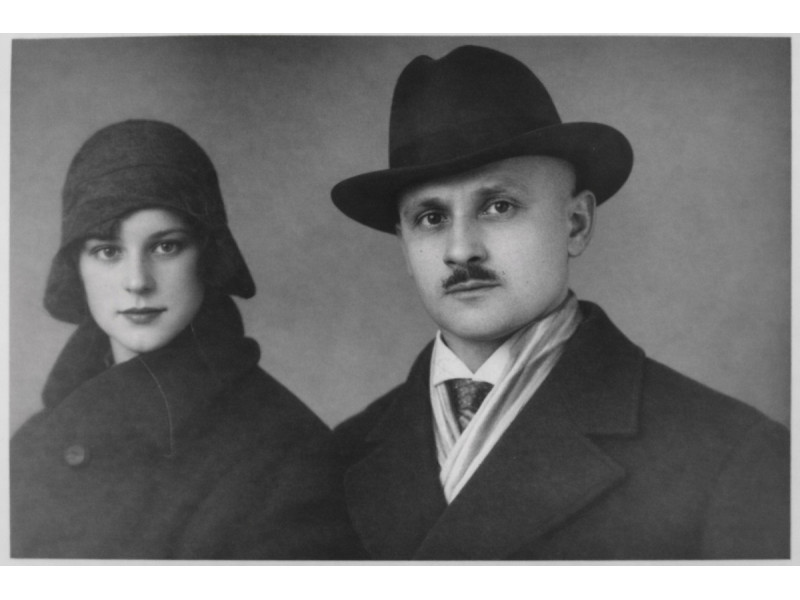 Simonas Benjaminovičius su dukra Rachile, apie 1937 m. Palanga