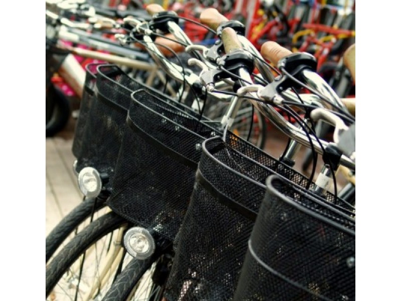 Pasivažinėjimas išsinuomotu dviračiu kurorte gali ir apkartinti atostogas