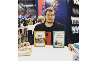 Istorinių bestselerių rašytojas Gediminas Kulikauskas: „19 amžiaus ir 2020-ųjų metų lietuvis rastų bendrą kalbą – apie blogą valdžią, mažą algą ir grybus, bet būtinai susipyktų”