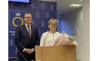 Palangos meras pasveikino Tarybos narę Eleną Kuznecovą su 70-uoju jubiliejumi
