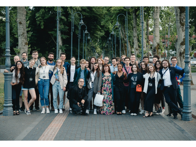 KURHAUZĄ UŽLIES „88 JŪROS SPALVOS“