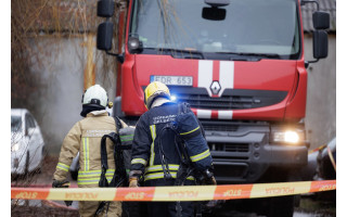 Palangoje degė namas ir garažas – žmonės nenukentėjo, nuostoliai nemaži 