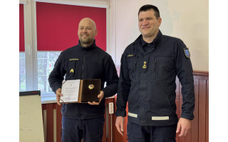 Apdovanojimas Palangos PGT ugniagesiui gelbėtojui