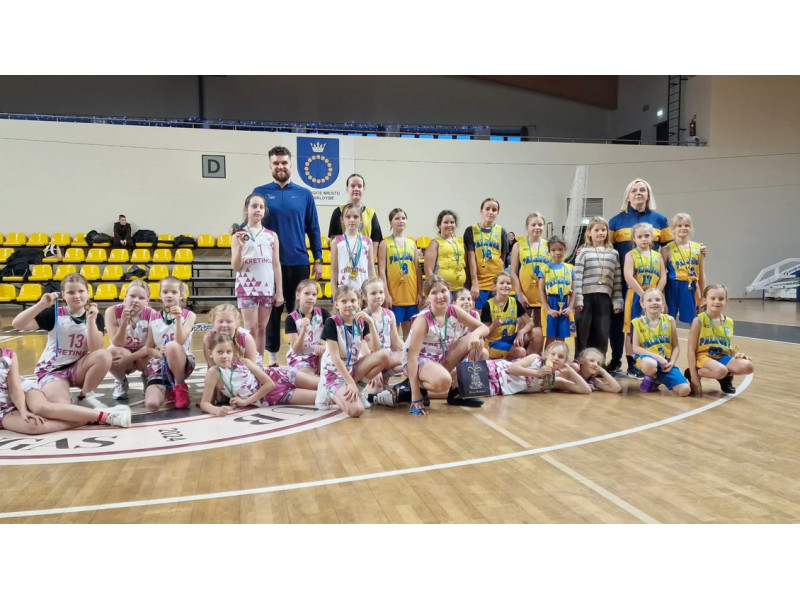 Krepšinio šventėje Palangoje palangiškės įveikė kretingiškes