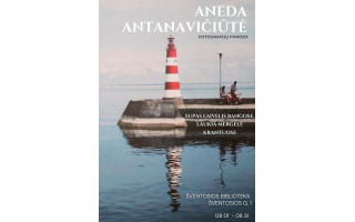Šventosios bibliotekoje Anedos Antanavičiūtės fotografijos darbų paroda „Supasi laivelis bangose, laukia mergelė krantuose“