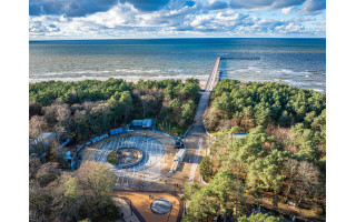 „Palangos ledo“ čiuožyklos atidarymas Jūratės ir Kastyčio skvere įvyks šiandien, gruodžio 6 d. 18 val. Prieš tai, 17 val., bus įžiebta Palangos Kalėdų eglė prie Kurhauzo