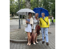 Gabrielle Mestanza su mama ir seneliu. Asmeninio albumo nuotrauka