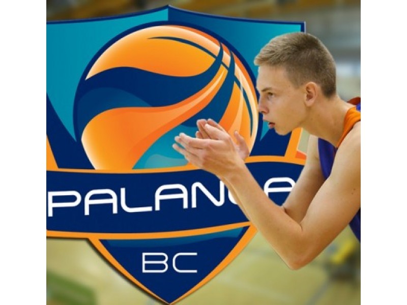 Jauniausias „BC Palanga“ žaidėjas E. Maksvytis: „Mūsų žaidimas tik gerės“