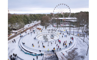 Kurortas šį savaitgalį kviečia atsisveikinti su Kalėdų egle, tačiau „Palangos ledas“ dar neužsidaro