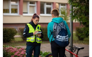 Palangos policija reide tikrino, ar kurorto moksleiviai laikosi taisyklių