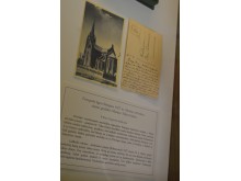 Trečią vietą užėmė fotografo Igno Stropaus 1927 m. išleistas atvirukas, kurio kitoje pusėje grafaitės Marijos Tiškevičiūtės laiškelis.