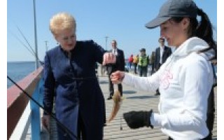 Prezidentė Dalia Grybauskaitė: „Stintos man kvepia pavasariu“