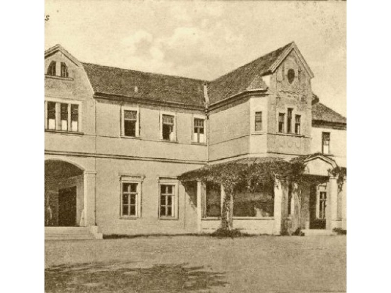 Kurhauzas. 1926 m. Fotografas Vladimiras Nikonovas. Iš „Lietuva senose fotografijose“.