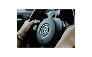 Palangoje neblaivus vairuotojas apgadino du automobilius ir pasišalino iš įvykio vietos