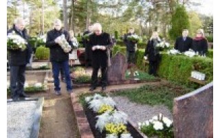 Politikai pagerbė mirusius kolegas, grafą A. Tiškevičių  