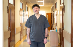 Be pjūvio, be bendrosios narkozės, be papildomų išlaidų: Respublikinėje Klaipėdos ligoninėje pradėta taikyti nukleoplastika