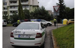 Policijos reidas: prabangiausio automobilio savininkė – KET pažeidimų kolekcionierė