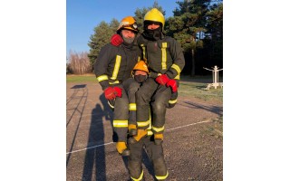 Gimanazistų pakviesti, policininkai, ugniagesiai, kariūnai ir gimnazistai rinko stipruolių stipruolį...nuotoliniu būdu (FOTO GALERIJA)