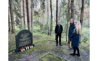 Prisimintos tragiškos Palangos žydų – moterų, vaikų ir pagyvenusiųjų – žudynės  Kunigiškių miške