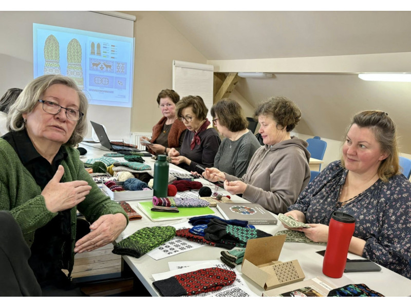 Palangos kurhauze vyko jaukus ir šiltas mezgėjėlių susitikimas