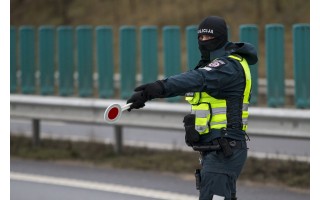 Vakar, gruodžio 30 d., Palangos postuose pareigūnai patikrino 1325 automobilius, neįleisti 72