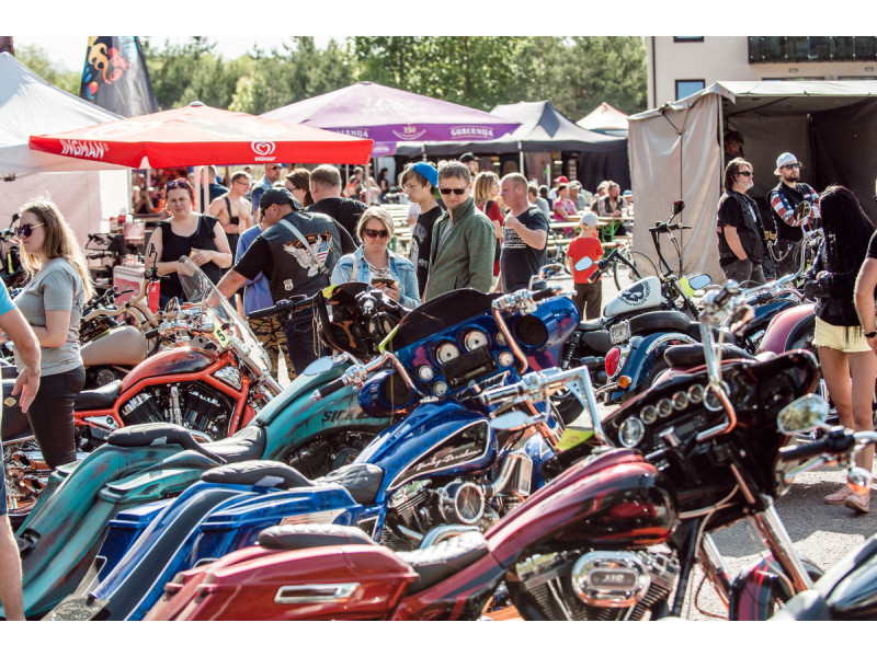 Šventojoje – jubiliejinis „Beach Bike Fest“: baikerių paradai, mugės ir garsiausių grupių koncertai