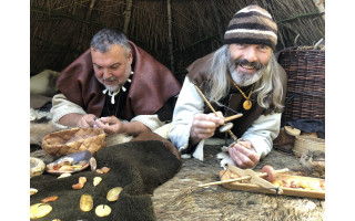 Pažintis su gintaru Palangoje per interaktyvias veiklas ir parodą