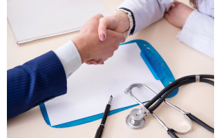 Ligonių kasa baigė derybas su sutarčių partneriais: gydymo įstaigoms atiteks beveik 3 mlrd. eurų