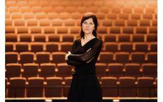 Dirigentė Adrija Čepaitė kviečia teatro publiką į naujų patirčių „Kelionę“