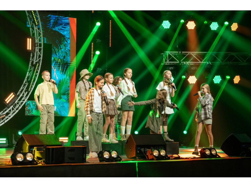 Palanga sutraukė apie 400 jaunųjų atlikėjų į Palangos koncertų salėje vykusį 4-ąjį tarptautinį jaunųjų vokalistų konkursą „Palangos talentų lyga“