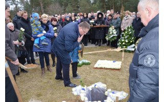 Parašyti apie kuklųjį Bronių Vaitkų nespėjome...