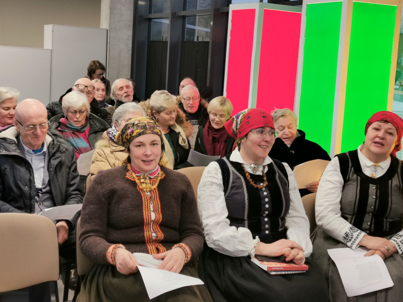 Latviškos knygos „Rucavos moterų pasakojimai“ pristatymas Šventojoje