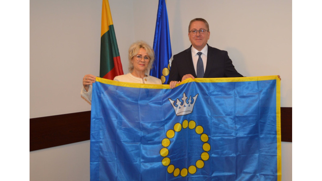 Palangiškiai leidžiasi į Kilimandžaro žygį su kilnia misija ir Palangos vėliava rankose