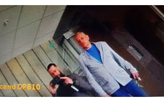 Po nepalankios teismo nutarties – D. Miklovo ir E.Židanavičiaus išpuolis prieš D. Mikienę