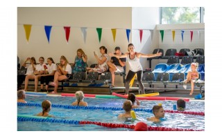 Palangos baseino plaukimo takelius išmėgins šeimos