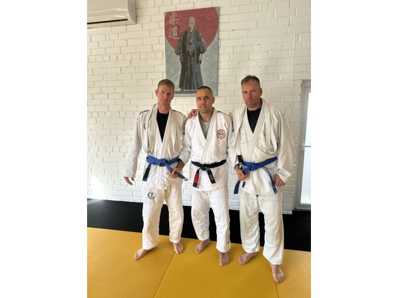 Iš kairės Sigitas Varinauskas, treneris Giedrius Karavackas ir Marius Staponkus