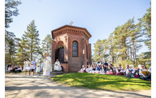 Lietuvoje šeštadienį paskelbus gedulą, keičiama Jurginių festivalio programa