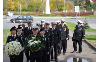 Pagerbė iš Vokietijos pargabentą šaulio tėvą