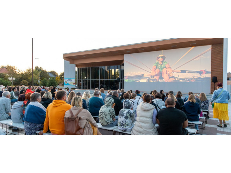 Šventosios vasara po žvaigždėmis: kino ekranas, atveriantis lietuviškas istorijas