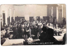 Kavinė „Grand“ Palangoje, kurioje grodavo Hofmeklerių ansamblis. 1929 m. Iš Ernos Žukauskienės albumo