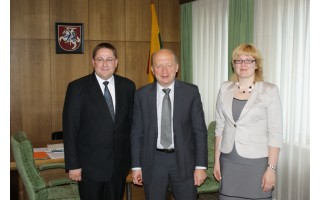 Meras Š. Vaitkus ir administracijos direktorė A. Kilijonienė lankėsi Vilniuje
