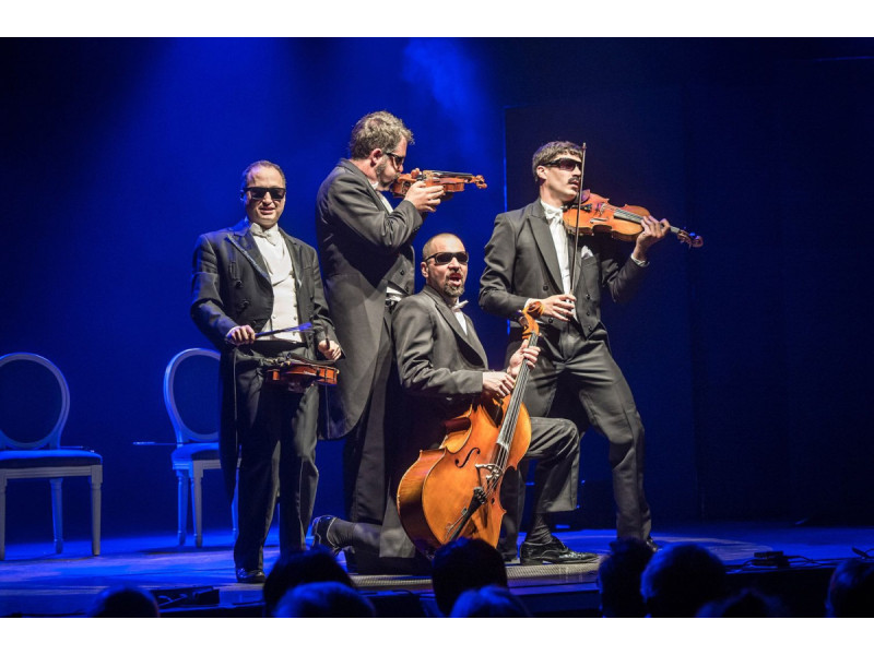 „PaGAGnini“ šou recenzija: muzikos chuliganai Lietuvoje