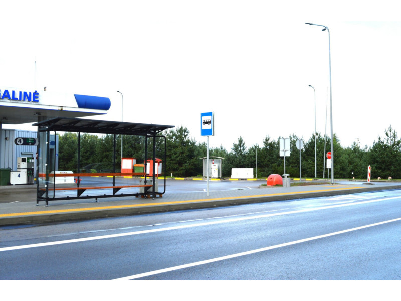 Elijos gatvėje Šventojoje įrengta moderni autobusų stotelė