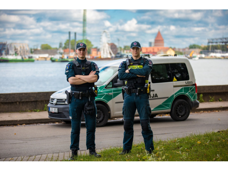 Minint Tarptautinę antikorupcijos dieną policijos pareigūnai ragina saugoti savo reputaciją – prasižengus nebandyti „susitarti“