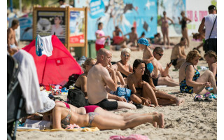 Vasara pajūryje: į vaistinę ateina apsinuodiję, nudegę ir pamiršę receptinius vaistus 