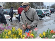 Tulpes žmonai rinkęs Stanislovas tikino, jog būtina pasveikinti šią dieną savo mylimas moteris.