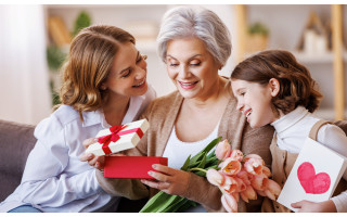Ką pirkti kaip dovaną Motinos dienos proga?