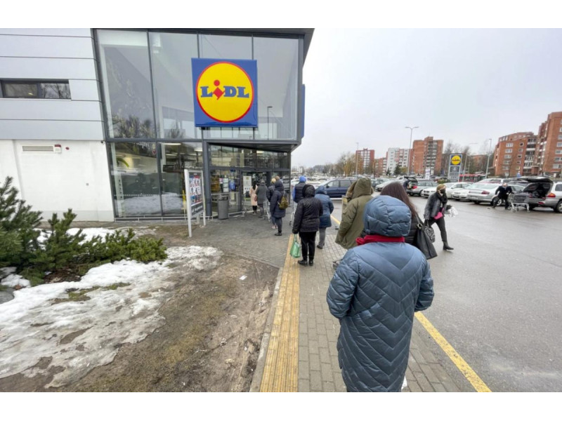 Palangoje dėl įtariamo gaisro pavojaus evakuota „Lidl“ parduotuvė